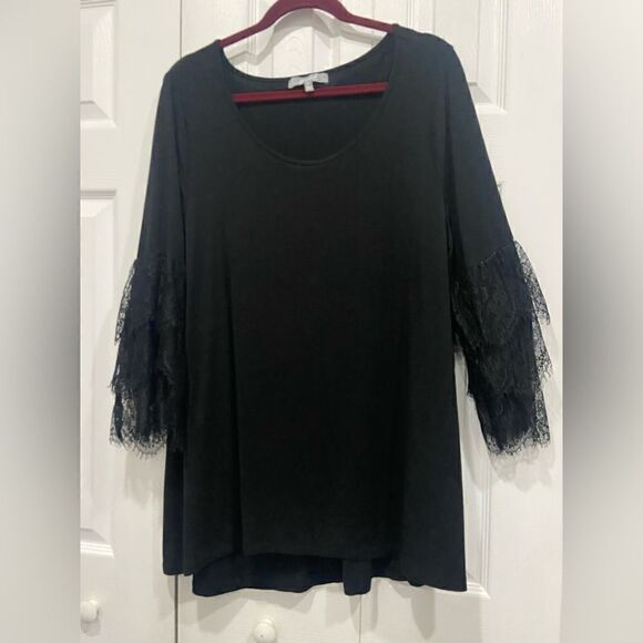 Marled reunited closet black assymetrical top tunic size XL tiered lace sleeves - Picture 5 of 10